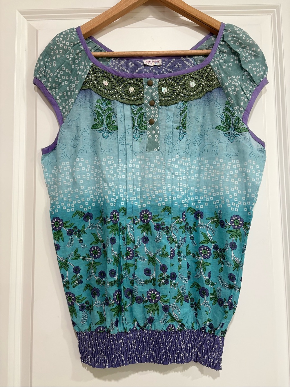 Funky People Boho Beaded Crochet Yoke Top Ombré Floral Size M, NWOT (Never worn)